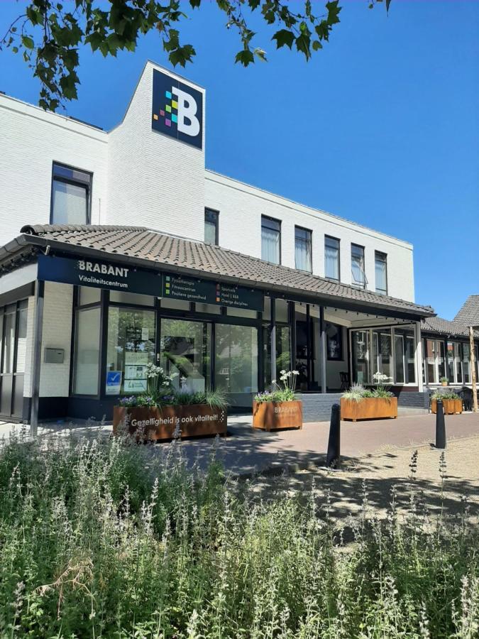 Vitaliteitscentrum Brabant Vierlingsbeek Bagian luar foto